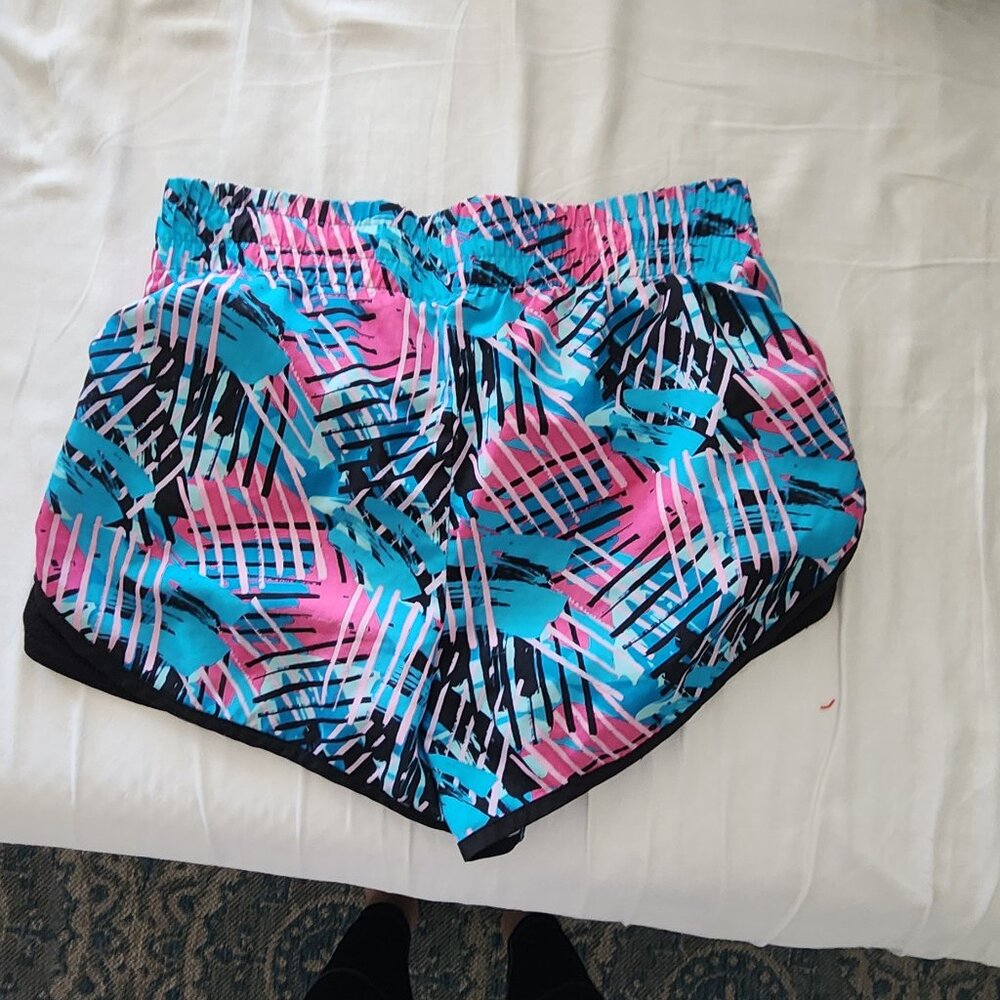 Athletic Works Girls Print & Solid Active Running Shorts - Picture 2 of 3